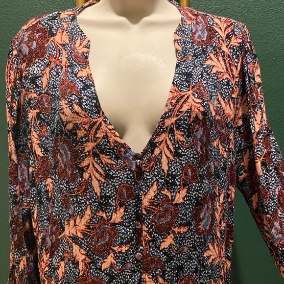 Dess - Picture 3 of 4